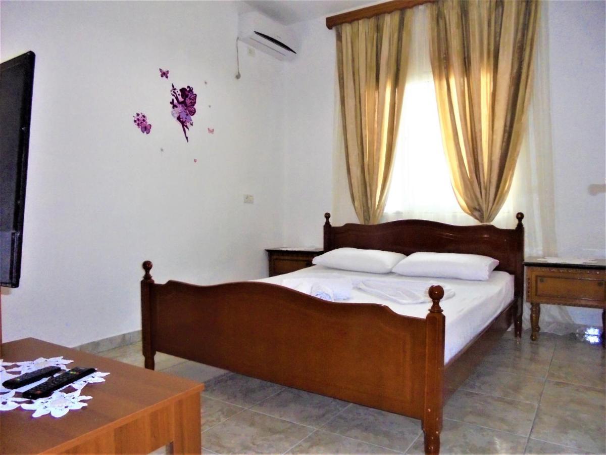 Vila Ori Ksamil Luaran gambar
