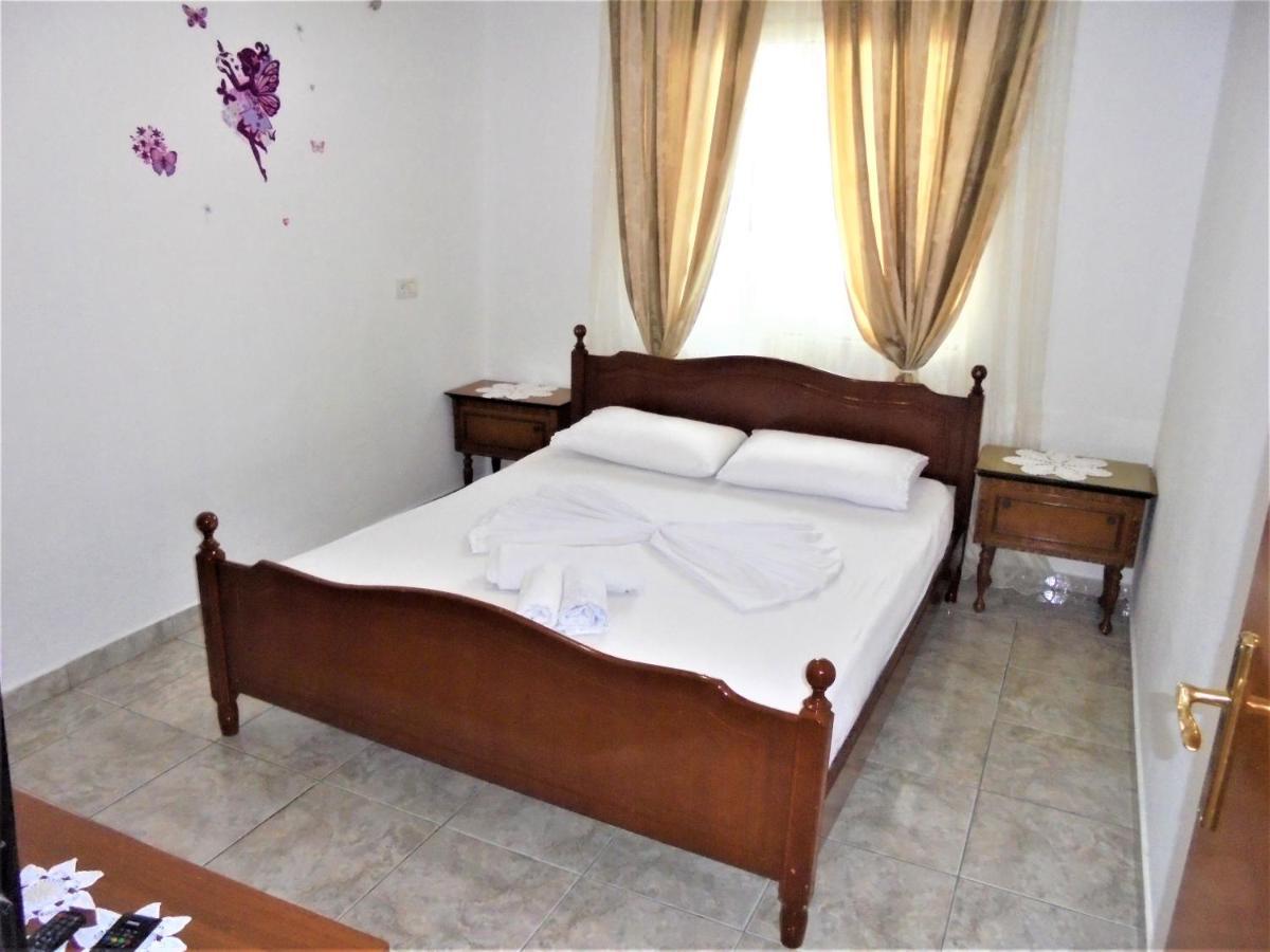 Vila Ori Ksamil Luaran gambar