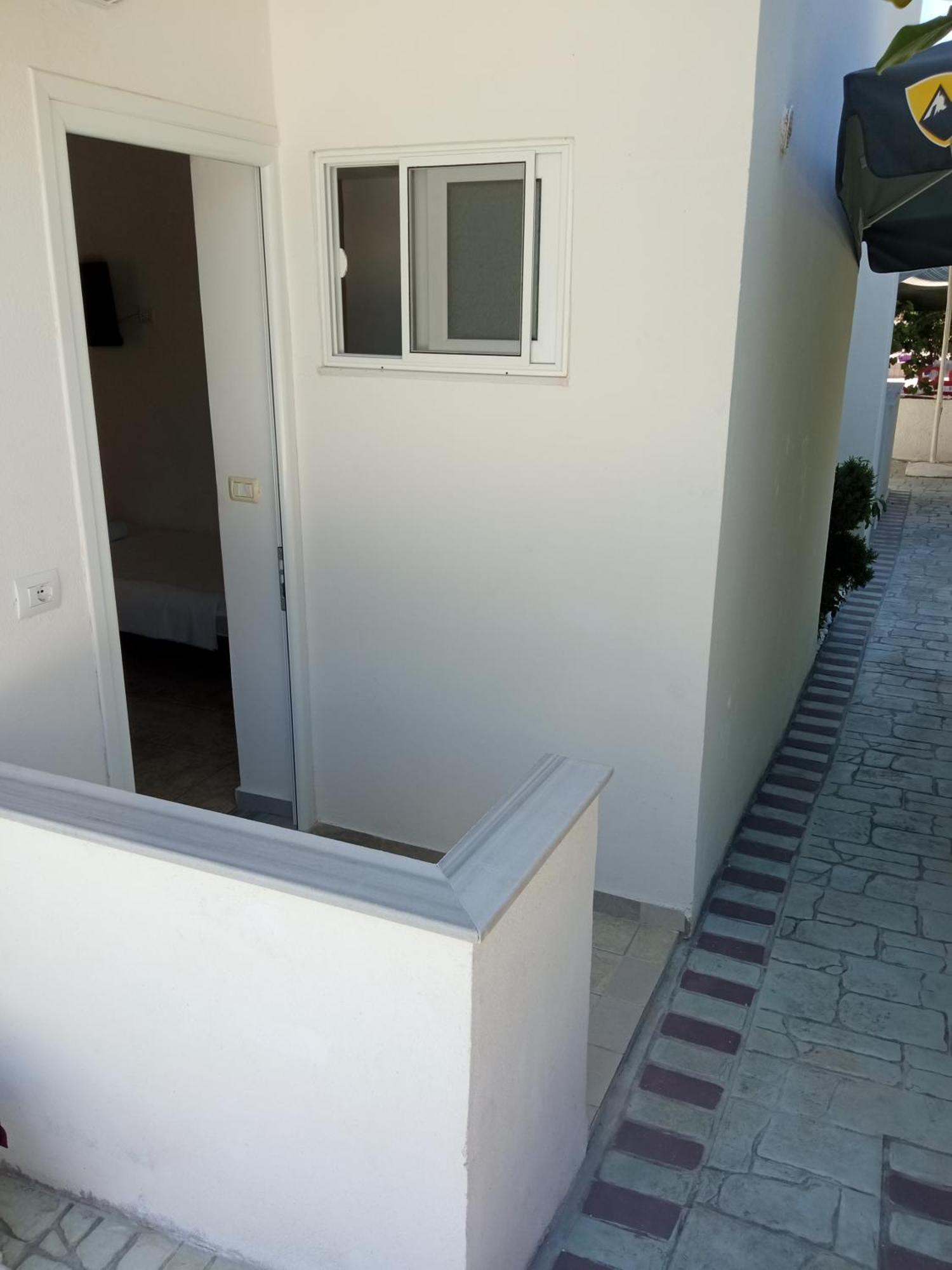 Vila Ori Ksamil Luaran gambar