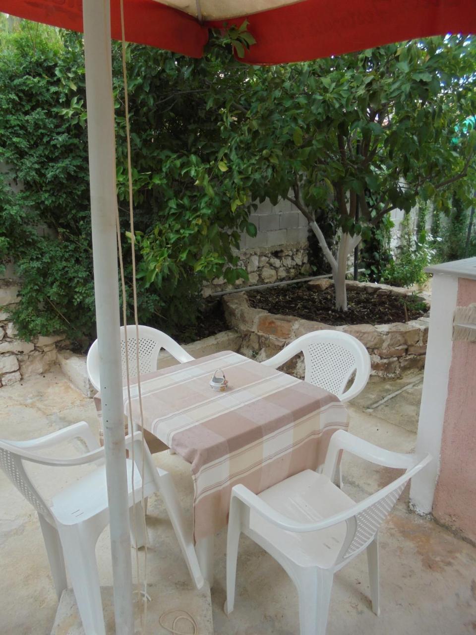 Vila Ori Ksamil Luaran gambar